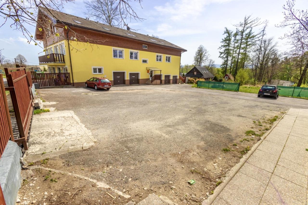Apartman Hugo Veľký Slavkov Buitenkant foto