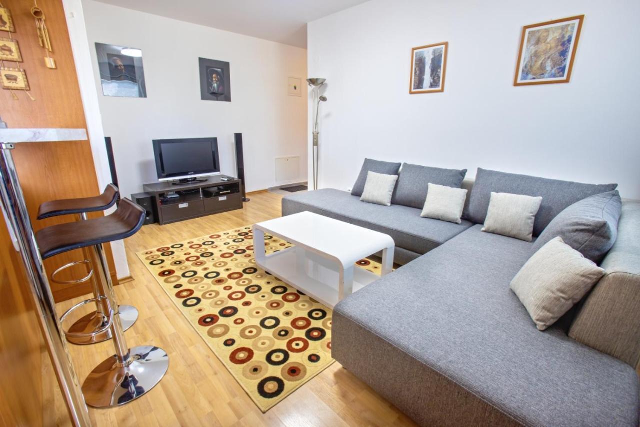 Apartman Hugo Veľký Slavkov Buitenkant foto